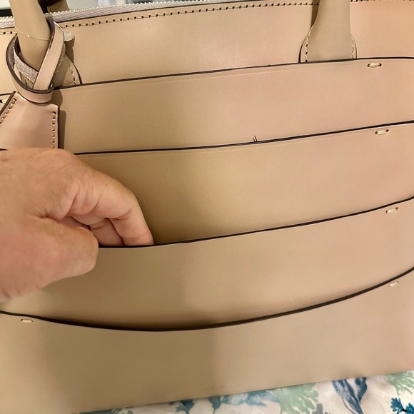 Boldrini large tote. New with tag comes with a designer scarf if u spend $400. - Picture 5 of 13